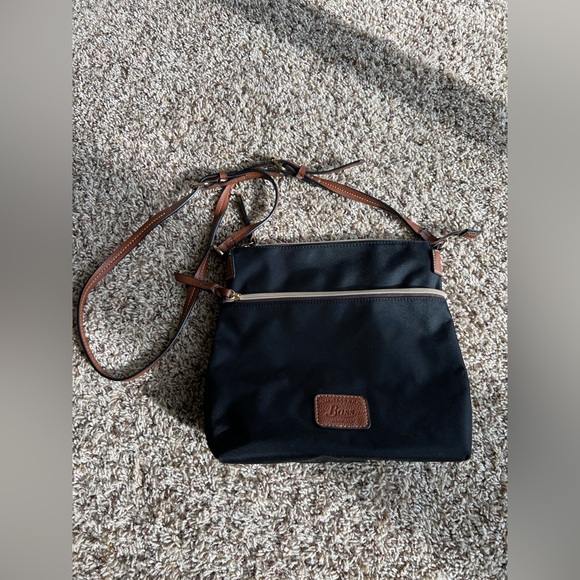 G.H. Bass & Co. Crossbody - Picture 3 of 5